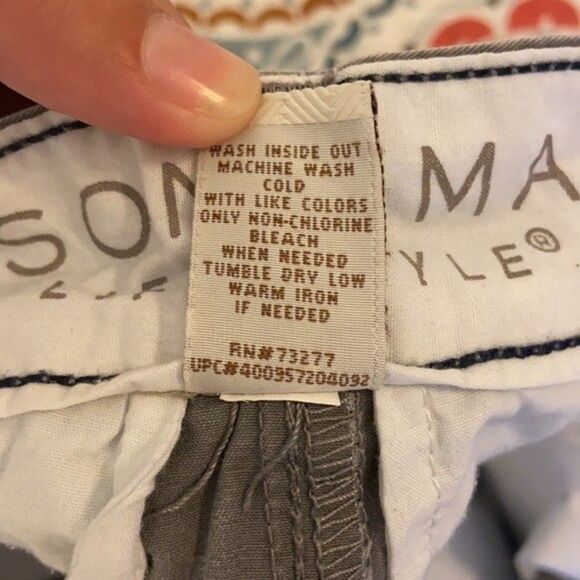 Sonoma Men’s Gray Flat Front Shorts Size 30 Waist - Picture 5 of 6